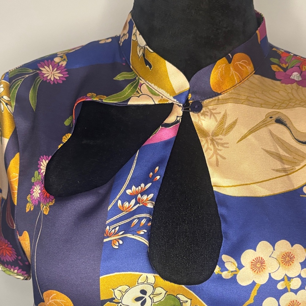 Floral Patchwork Satin Crop Top with Keyhole Neck - Picture 2 of 8